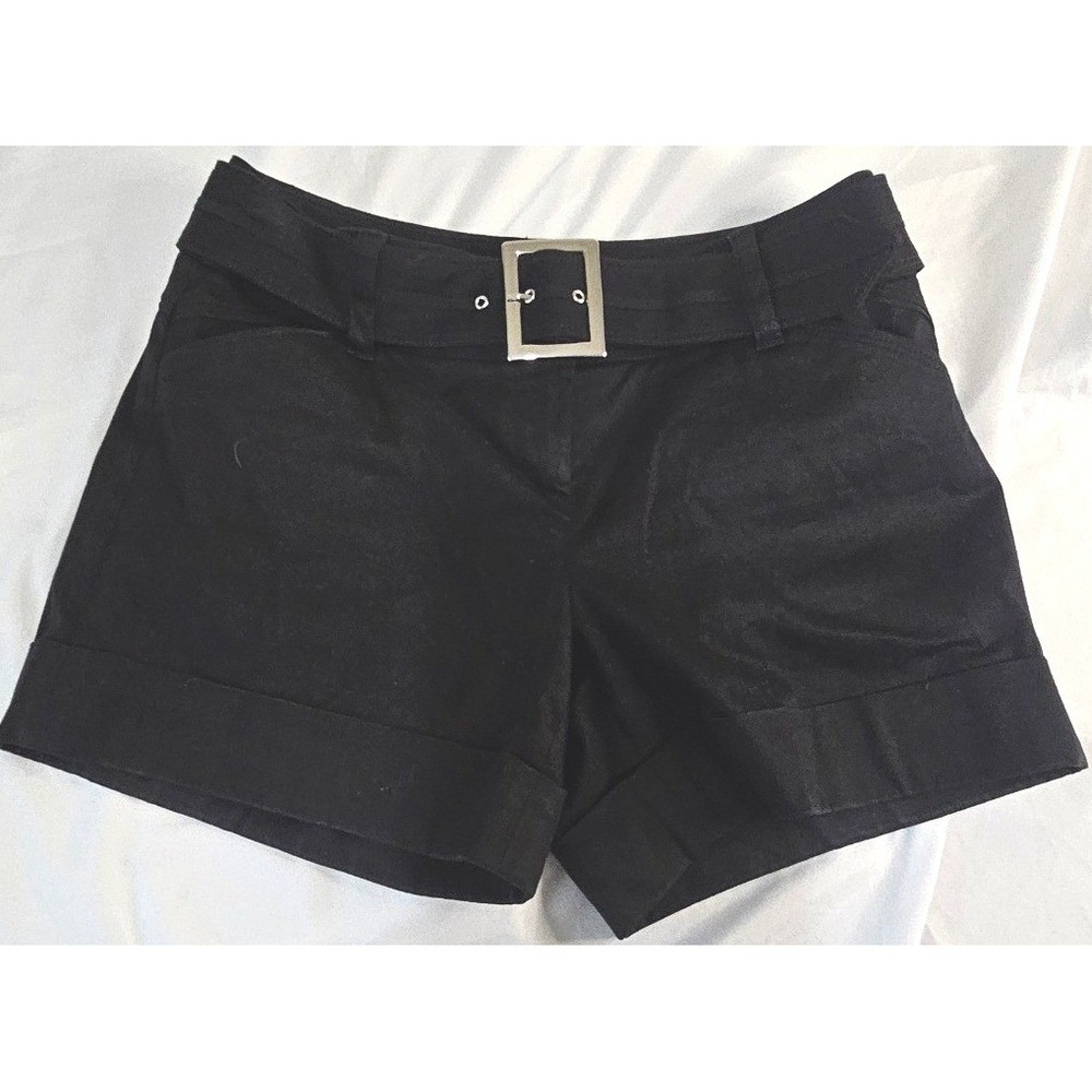 White House Black Market Black Belted Dress Shorts Size 2 Cuffed Tailored